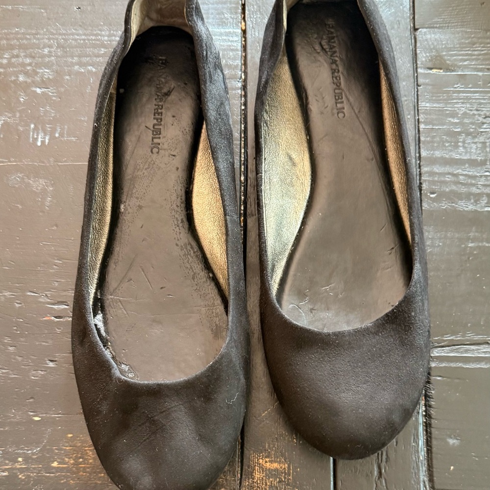Banana Republic Classic Black Women's Flats